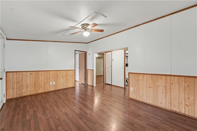 10982 Tony Mountain Road, Fayetteville, AR 72701