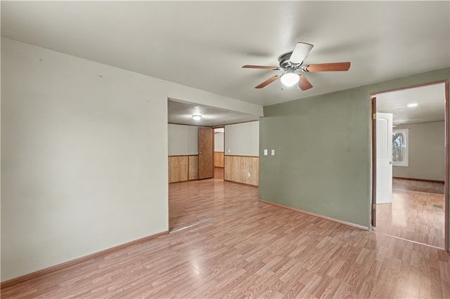 10982 Tony Mountain Road, Fayetteville, AR 72701