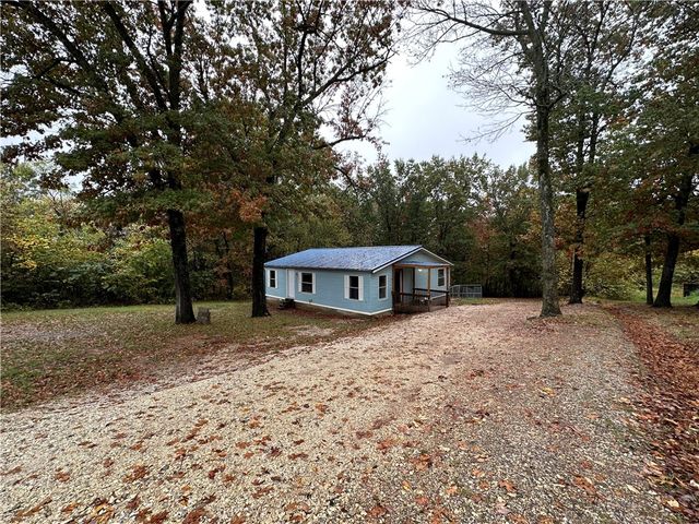 10982 Tony Mountain Road, Fayetteville, AR 72701