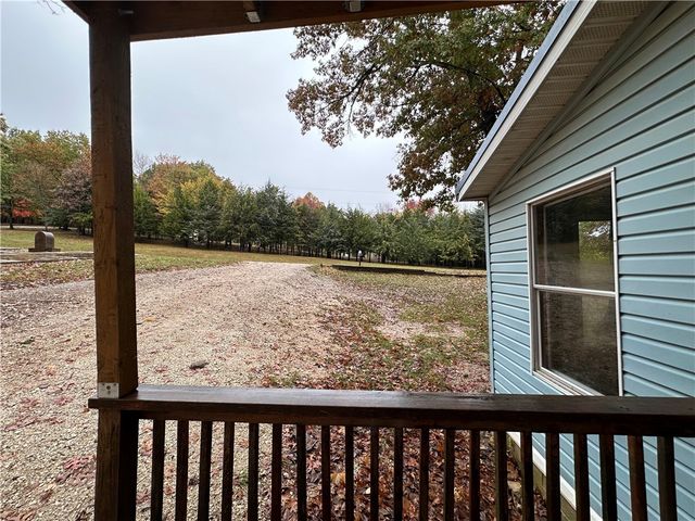 10982 Tony Mountain Road, Fayetteville, AR 72701