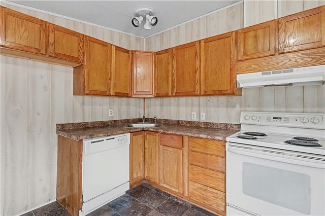 10982 Tony Mountain Road, Fayetteville, AR 72701