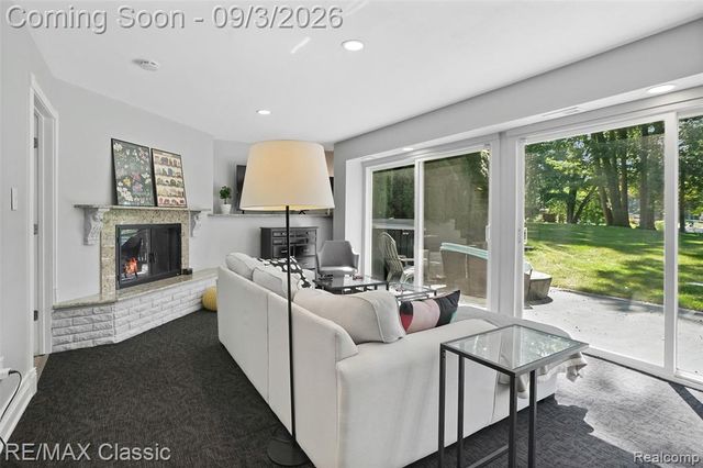7514 Capri Drive, White Lake, MI 48383