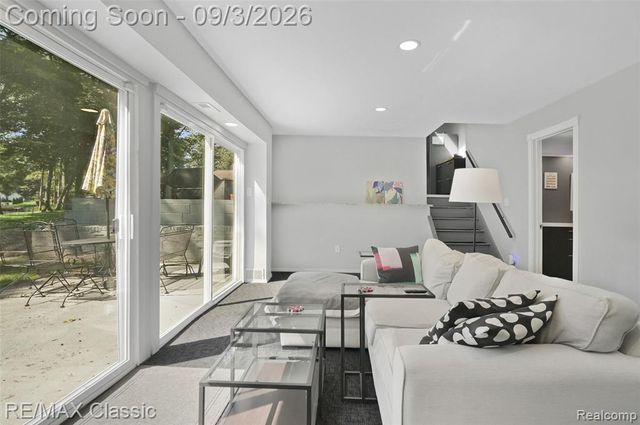 7514 Capri Drive, White Lake, MI 48383