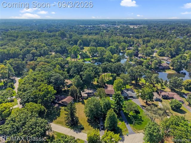 7514 Capri Drive, White Lake, MI 48383