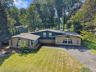 7514 Capri Drive, White Lake, MI 48383