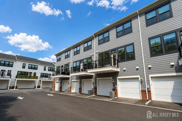 605 parker Boulevard, West Windsor, NJ 08550