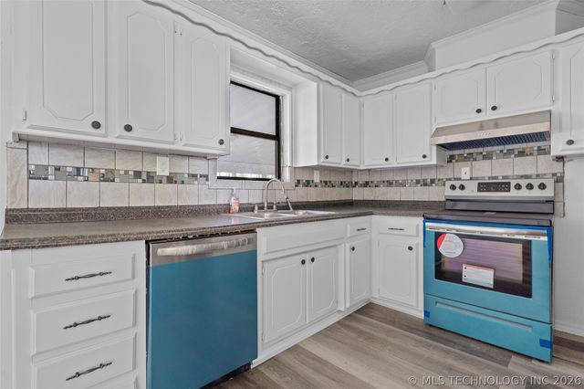 7740 Swayback, Sulphur, OK 73086