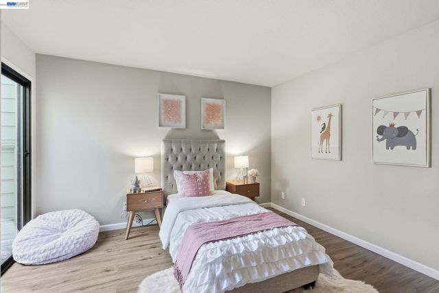29 Captains Dr, Alameda, CA 94502