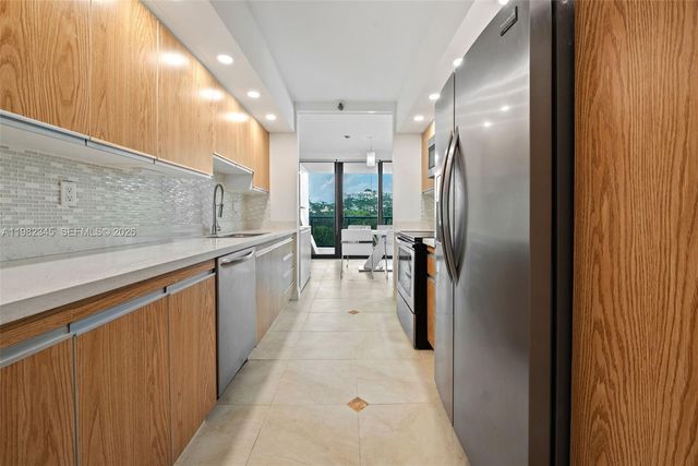 19667 Turnberry Way 4H, Aventura, FL 33180