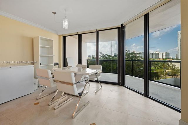 19667 Turnberry Way 4H, Aventura, FL 33180