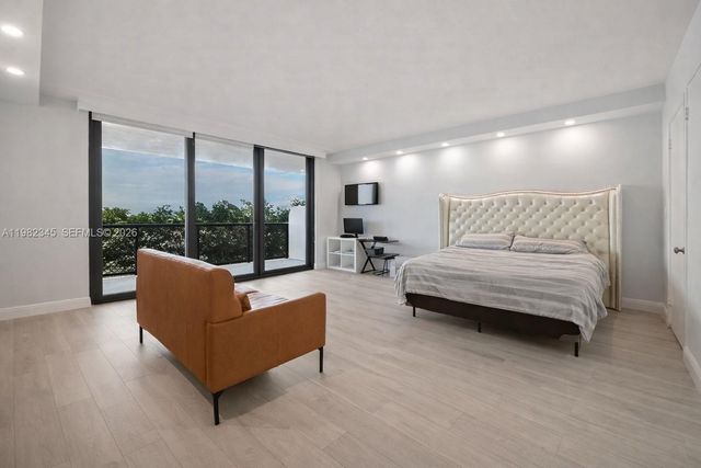 19667 Turnberry Way 4H, Aventura, FL 33180