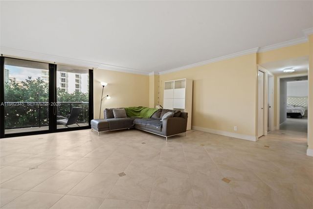 19667 Turnberry Way 4H, Aventura, FL 33180