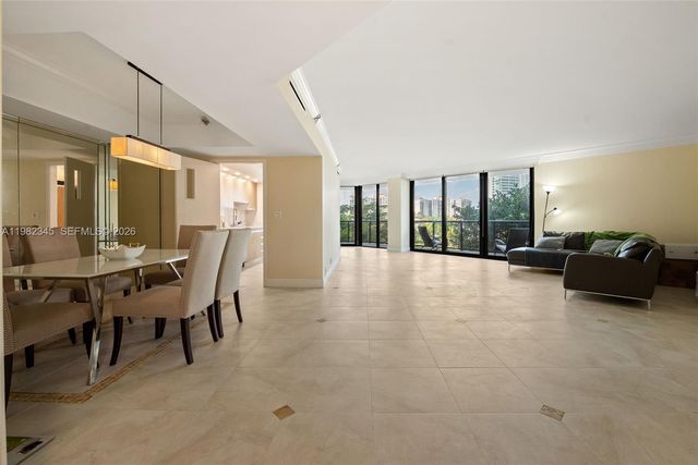 19667 Turnberry Way 4H, Aventura, FL 33180