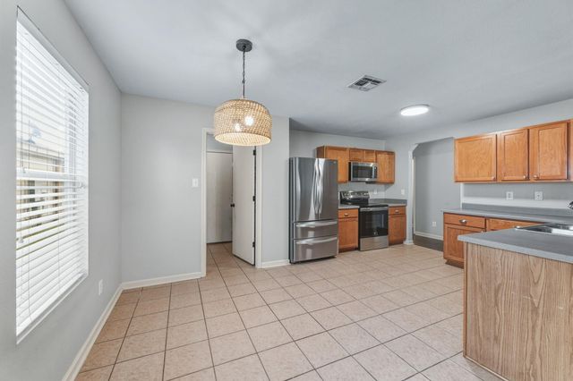 24707 Magnolia FLS, San Antonio, TX 78261