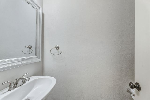 24707 Magnolia FLS, San Antonio, TX 78261