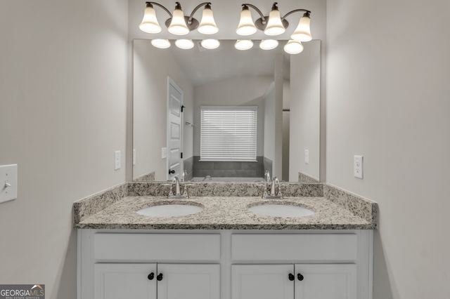684 Lakehaven Lane, Loganville, GA 30052