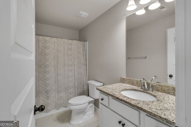 684 Lakehaven Lane, Loganville, GA 30052