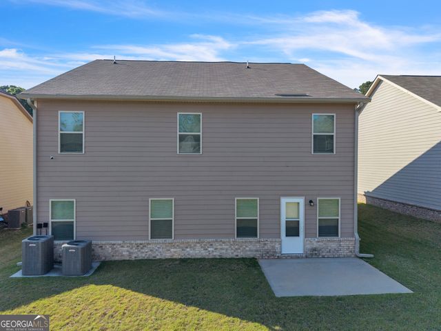 684 Lakehaven Lane, Loganville, GA 30052