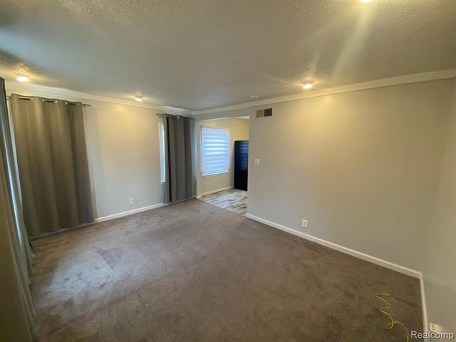 1800 Browning Street, Ferndale, MI 48220
