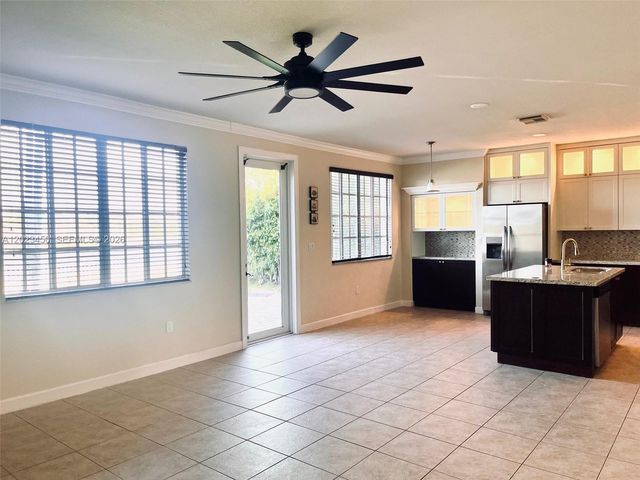 27448 SW 143rd Ct, Homestead, FL 33032