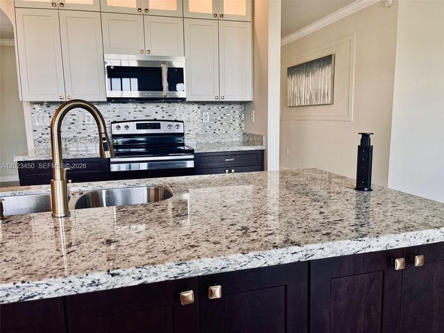 27448 SW 143rd Ct, Homestead, FL 33032