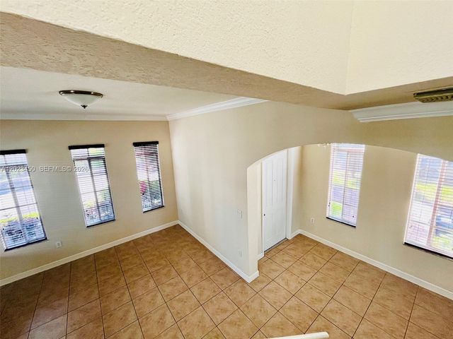 27448 SW 143rd Ct, Homestead, FL 33032