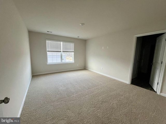 141 CHARING CROSS DR, Stephens City, VA 22655