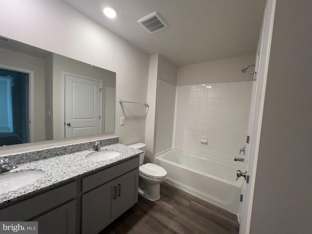 141 CHARING CROSS DR, Stephens City, VA 22655