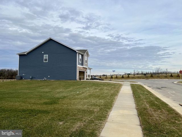 141 CHARING CROSS DR, Stephens City, VA 22655