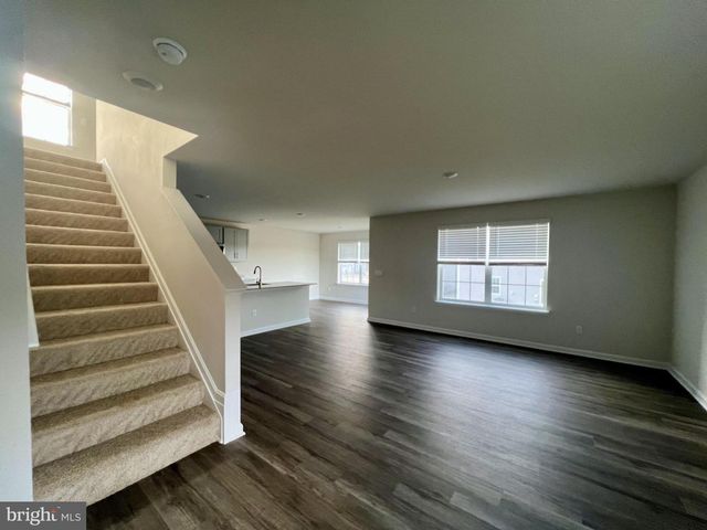 141 CHARING CROSS DR, Stephens City, VA 22655