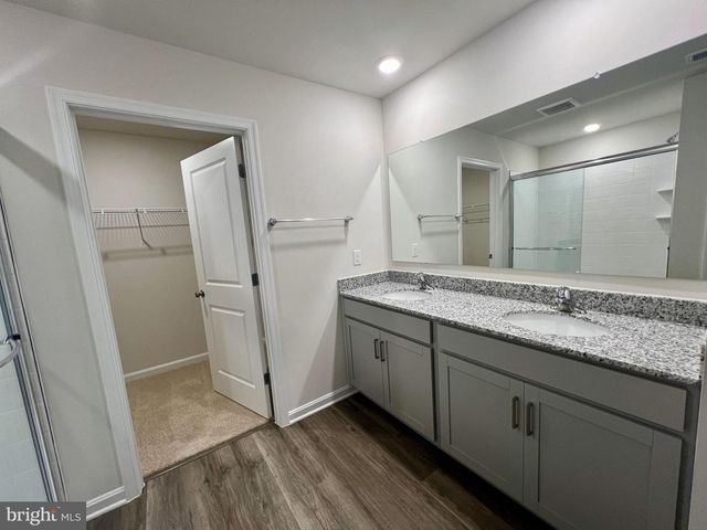 141 CHARING CROSS DR, Stephens City, VA 22655