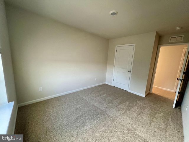 141 CHARING CROSS DR, Stephens City, VA 22655