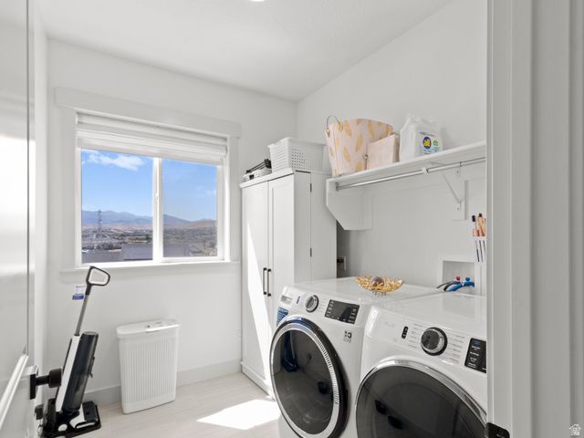 1883 W OLYMPUS DR, Saratoga Springs, UT 84045