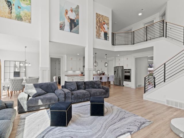 1883 W OLYMPUS DR, Saratoga Springs, UT 84045