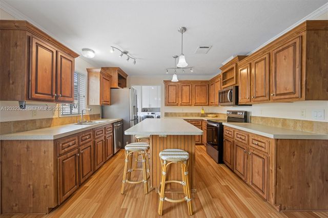 21830 NW 2nd Court, Pembroke Pines, FL 33029