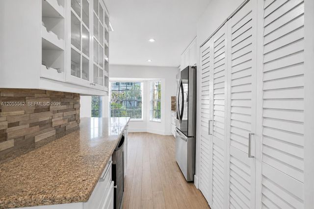 4234 N Ocean Drive, Hollywood, FL 33019