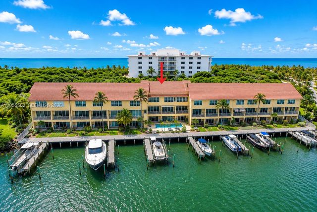 4234 N Ocean Drive, Hollywood, FL 33019