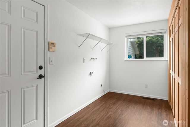 216 E Sleeper Road, Oak Harbor, WA 98277