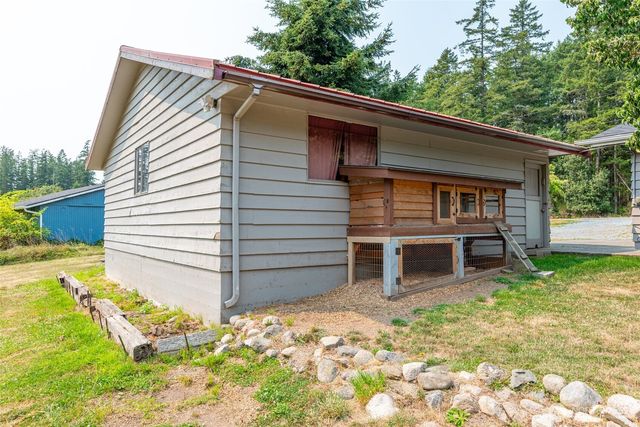 216 E Sleeper Road, Oak Harbor, WA 98277