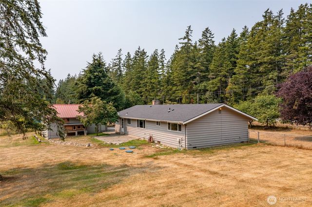 216 E Sleeper Road, Oak Harbor, WA 98277
