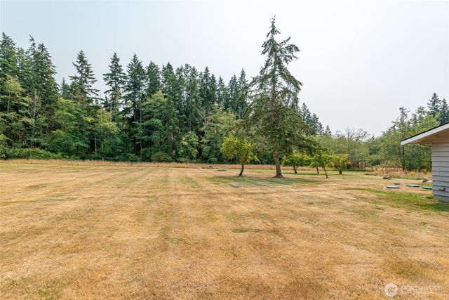 216 E Sleeper Road, Oak Harbor, WA 98277