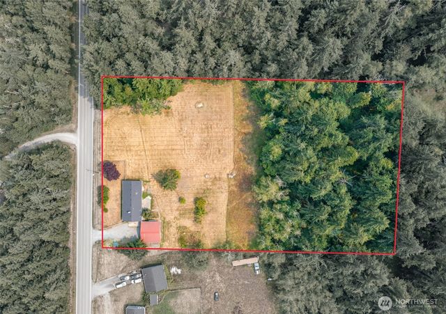 216 E Sleeper Road, Oak Harbor, WA 98277