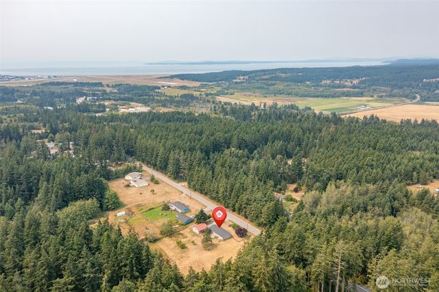 216 E Sleeper Road, Oak Harbor, WA 98277