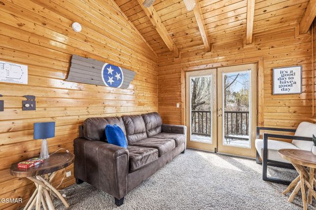 2470 Black Bear Ridge Way, Sevierville, TN 37862