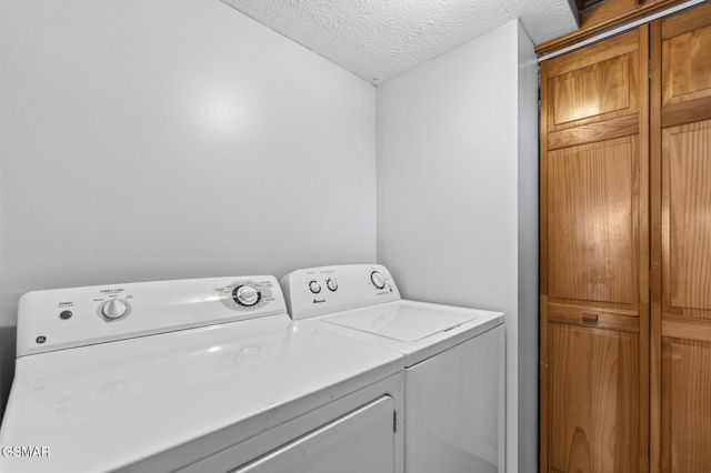 2470 Black Bear Ridge Way, Sevierville, TN 37862