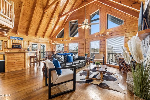 2470 Black Bear Ridge Way, Sevierville, TN 37862