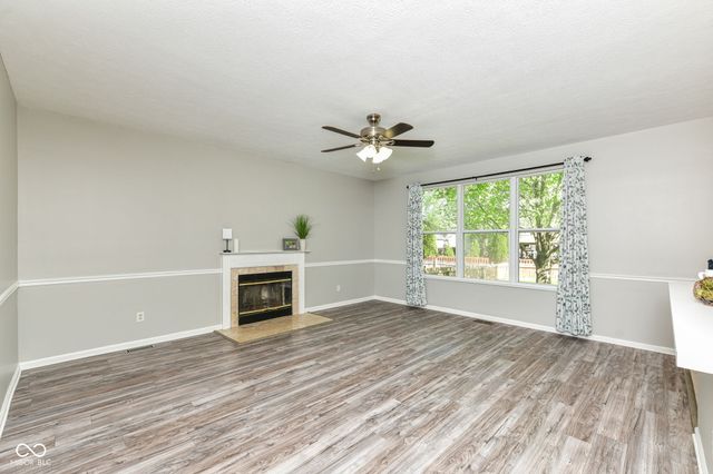 7942 Red Sunset Way, Avon, IN 46123