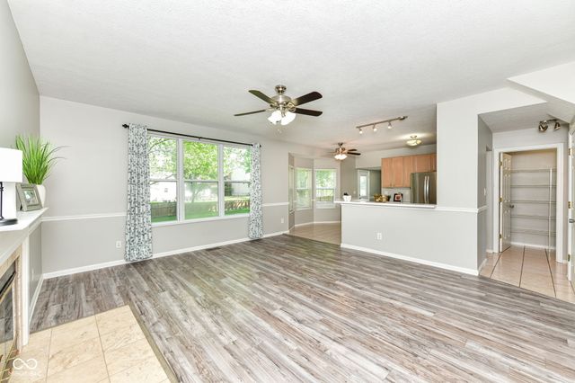 7942 Red Sunset Way, Avon, IN 46123