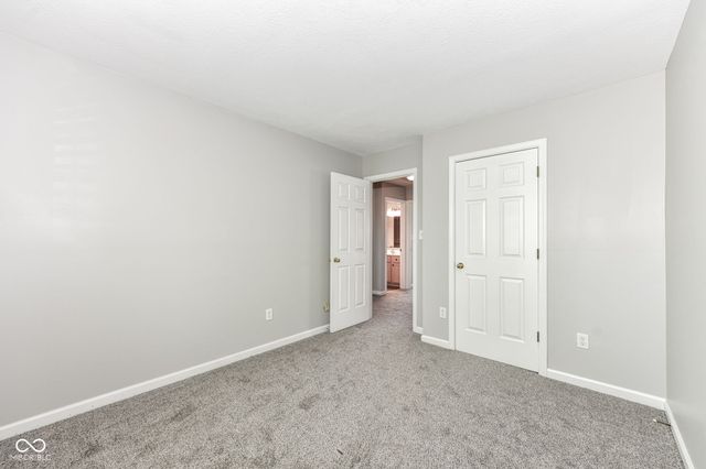 7942 Red Sunset Way, Avon, IN 46123