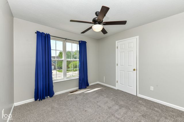 7942 Red Sunset Way, Avon, IN 46123